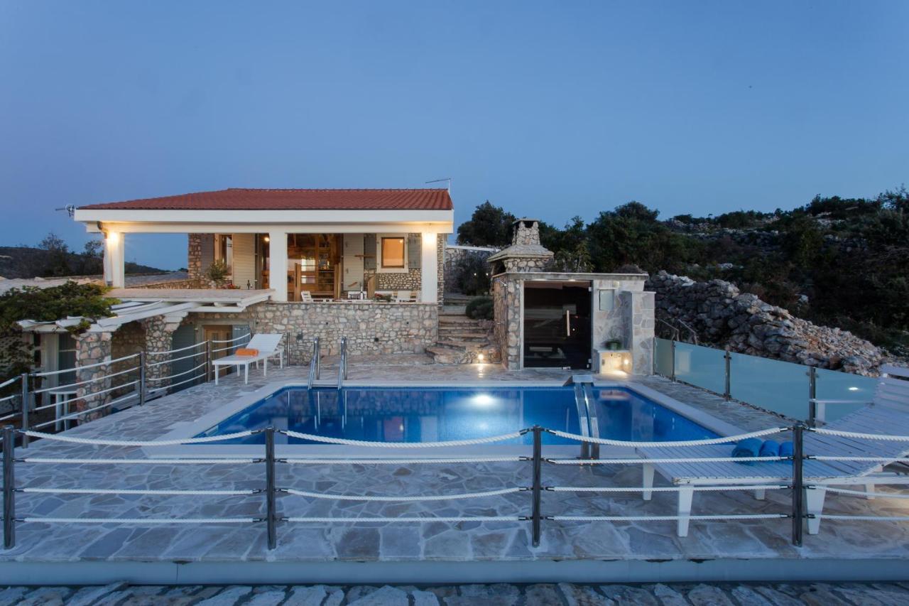 Villa, Stone House With Swimming Pool & Sauna, Beach, 세비드 외부 사진